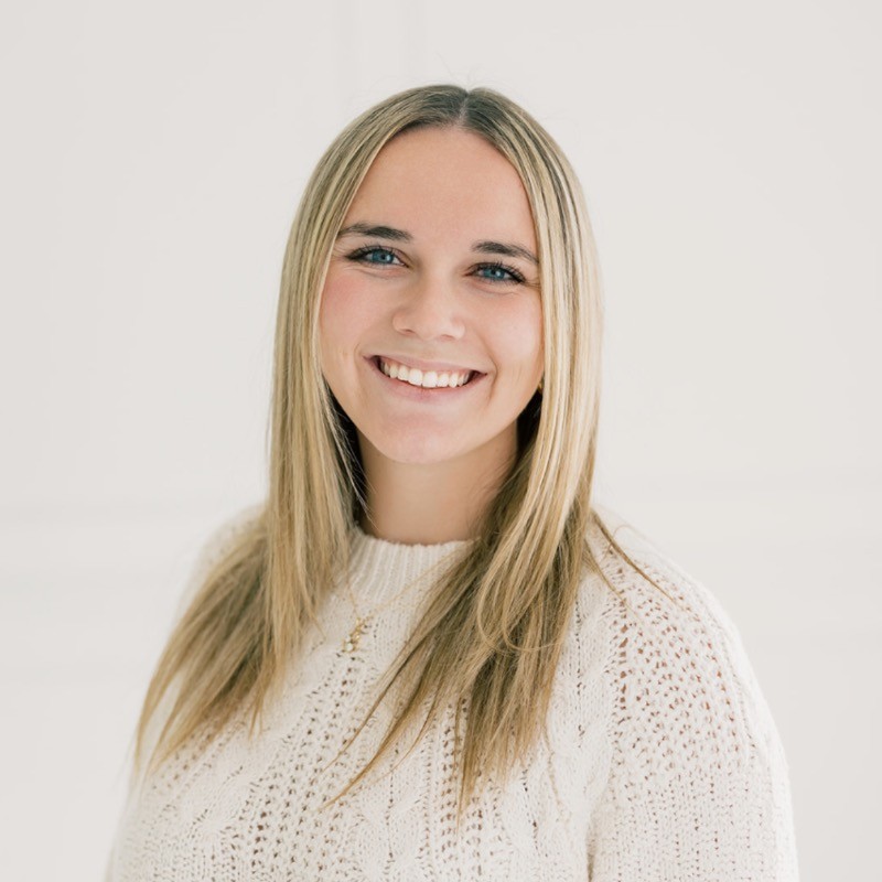 Headshot of Ashley Simon<br />
Committee Member